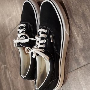 Vans Classic Lace-Up